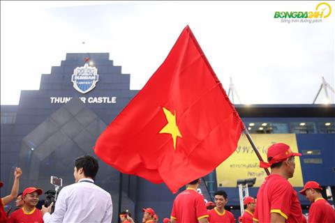 CĐV Việt Nam phải mua vé đắt hơn so với CĐV chủ nhà ở trận Thái Lan - Việt Nam