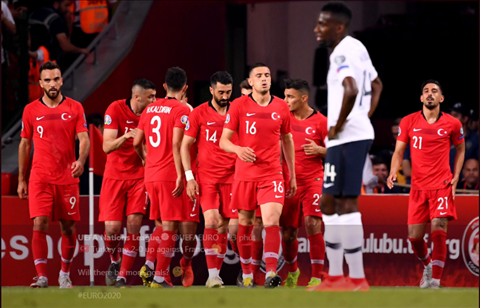 Thổ Nhĩ Kỳ 2-0 Pháp Les Bleus trở lại mặt đất sau màn trình diễn bạc nhược hình ảnh 2