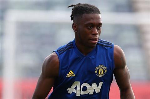 Dằn mặt đàn anh Mata, tân binh Wan-Bissaka chứng thực biệt danh nhền nhện