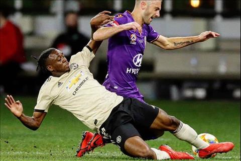 Xoạc không trượt phát nào, tân binh bom tấn của MU gây ấn tượng mạnh