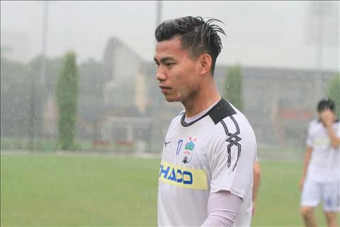 Văn Thanh lần đầu đá trung vệ và đây là lý do của HAGL