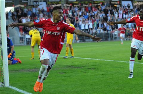 Sint- Truidense lại chiêu mộ thêm tiền đạo, Công Phượng càng thêm trở ngại