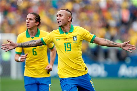 Everton Soares: “Hành tây bé nhỏ” – nét chấm phá đặc biệt của Brazil tại Copa America