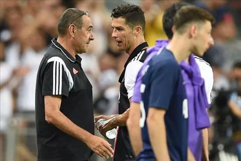 Ronaldo hỏi tội Sarri vì bị thay ra sớm ở trận Juventus 2-3 Tottenham hình ảnh