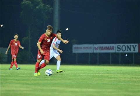 U22 Việt Nam thắng Viettel: HLV Park Hang Seo bị nhận xét khó tính