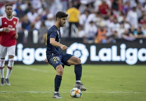 Nghỉ hết mùa vì chấn thương nặng, sao trẻ Real Madrid nuốt nước mắt viết tâm thư