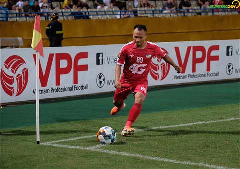Hồi phục thần tốc, hậu vệ phải số 1 của ĐT Việt Nam trở lại vào cuối tuần này?