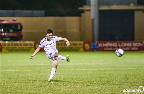 Xuân Trường bị Viettel bắt bài khi học cách đá phạt thành bàn tại World Cup 2018