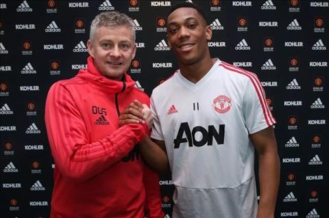 “HLV Solskjaer không thể dạy các tiền đạo MU cách ghi bàn”