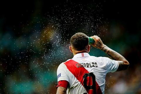 Paolo Guerrero:  Lần đầu kỳ tích của kẻ được chọn bởi Nữ thần Maiden