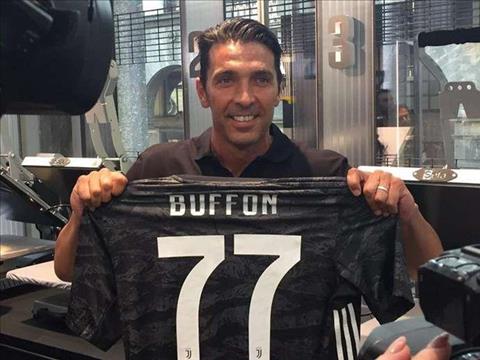 Huyền thoại Buffon từ chối áo số 1 và băng đội trưởng ở Juventus