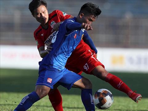Xuân Trường tái xuất, HAGL vẫn thua trước Quảng Nam