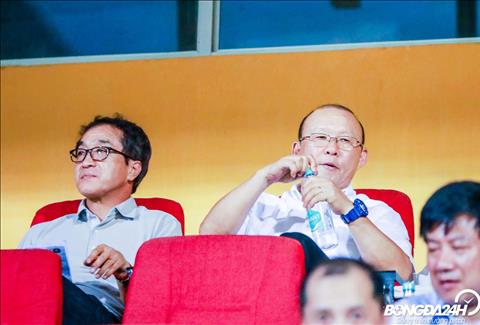 HLV Park Hang Seo xúc động với tình cảm của người hâm mộ Việt Nam