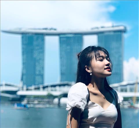 Người đẹp Ngọc Nữ đẹp xuất thần khi sang Singapore thăm bạn trai tin đồn Phan Văn Đức hình ảnh 2