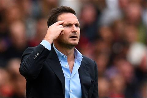 HLV Frank Lampard chia se sau tran thua MU