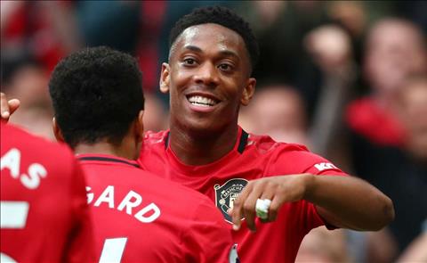 2 sao khủng vắng mặt trong buổi tập mới nhất của MU