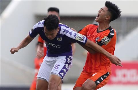 Hà Đức Chinh bị chỉ trích thậm tệ sau trận thua Hà Nội