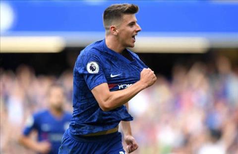 Hiện tượng của Chelsea được so sánh với huyền thoại Beckham