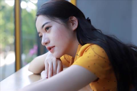 Cô bạn gái Hoa khôi của tiền đạo Đinh Thanh Bình