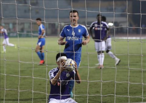 AFC: Không phải Quang Hải, Văn Quyết mới là quan trọng nhất của Hà Nội