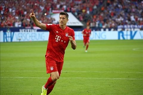 Schalke 0-3 Bayern Munich: Một tay Lewandowski mang về 3 điểm cho Hùm xám