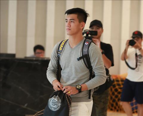 VIDEO: Tiền đạo Tiến Linh lần thứ 2 sút tung lưới U22 Trung Quốc