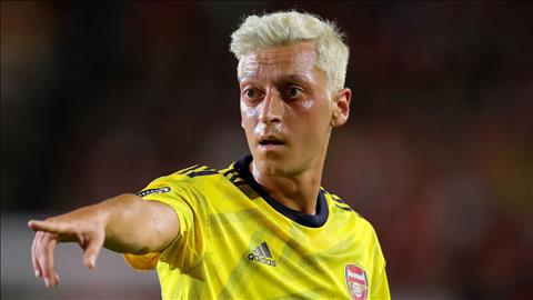 Mesut Ozil gặp khó khăn ở Arsenal, Per Mertesacker nói gì?