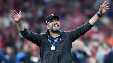 Vừa mừng cho anh em Fantasy, Klopp bỗng “ngẩn tò te” luôn khi hay tin buồn