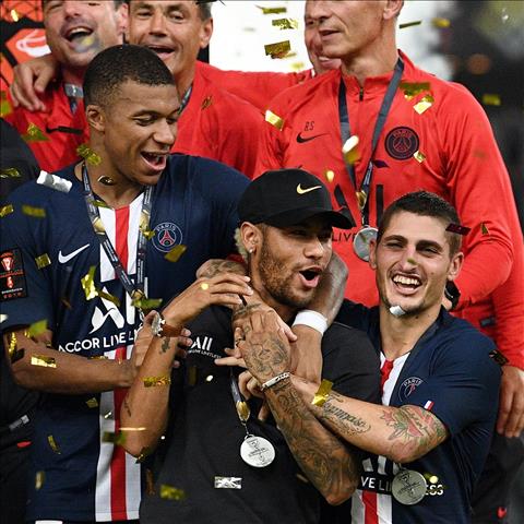 Mbappe đuổi Neymar ra khỏi màn ăn mừng vô địch của PSG hình ảnh