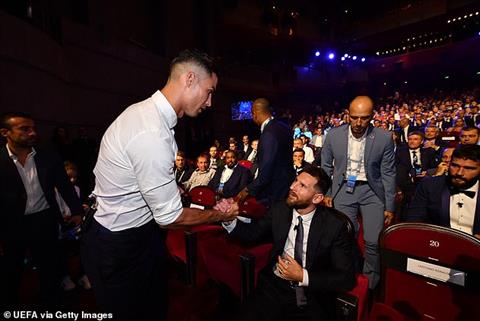 Ronaldo và Messi rủ nhau đi ăn tối hình ảnh