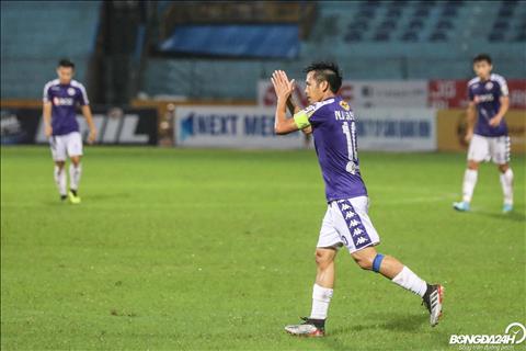 Văn Quyết không đủ điều kiện cho danh hiệu Cầu thủ hay nhất V-League 2019