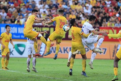 HAGL mất điểm tại Thiên Trường: Cầm vàng lại để vàng rơi