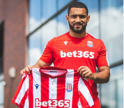 Chính thức Cameron Carter-Vickers rời Tottenham đến Stoke City  hình ảnh