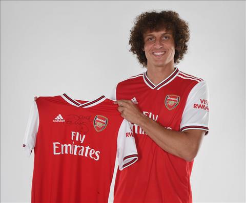 Trung vệ David Luiz gia nhập Arsenal từ Chelsea với giá 8 triệu bảng hình ảnh