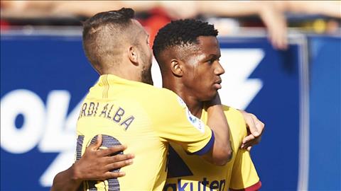 Ansu Fati lập kỷ lục ghi bàn trong ngày Barca hòa may Osasuna hình ảnh