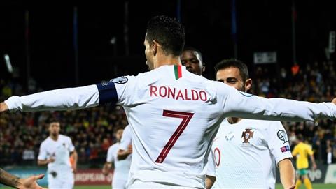 Lithuania 1-5 Bồ Đào Nha Lập poker, một tay Ronaldo hủy diệt nhược tiểu hình ảnh 2