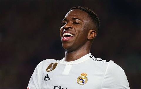 Vinicius Junior: “Tôi phải học Raheem Sterling cách...”