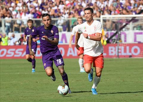 Ronaldo choi mo nhat trong doi hinh Juve hoa Fiorentina. Anh: Reuters.