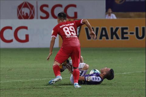 CLB Viettel báo tin dữ về chấn thương của Trọng Hoàng