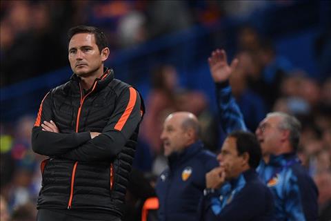 HLV Lampard giải thích thế nào về trận thua Valencia?