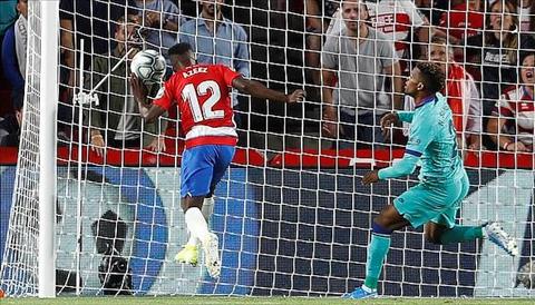 Granada 2-0 Barca Khi Messi không còn là siêu nhân… hình ảnh