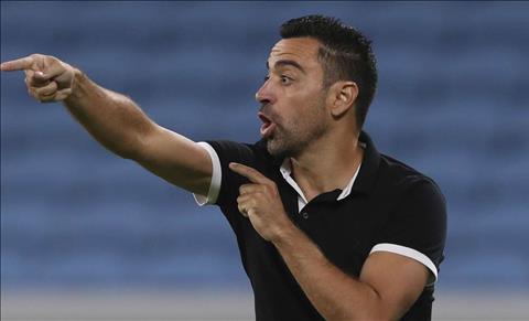 Chưa về lại Barca, Xavi đã nịnh bợ ‘cầu thủ hay nhất lịch sử’