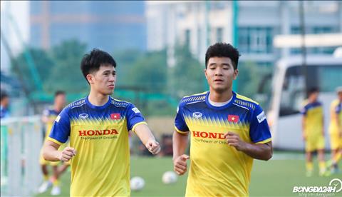 ẢNH: Những biểu cảm thú vị của Đình Trọng trong ngày đầu tập cùng ĐT Việt Nam