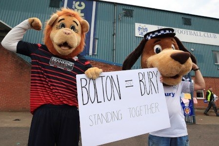 Bury bị xóa sổ khỏi EFL, Bolton thoát khỏi bờ vực của sự diệt vong: Câu chuyện về mặt tối của nền bóng đá Anh (P2)