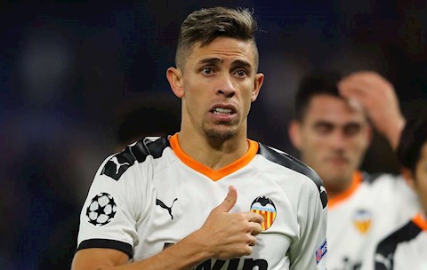 ĐT Tây Ban Nha xem xét triệu tập cựu ‘thảm họa’ của Arsenal