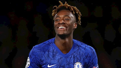 Tammy Abraham báo tin vui cho Chelsea và ĐT Anh