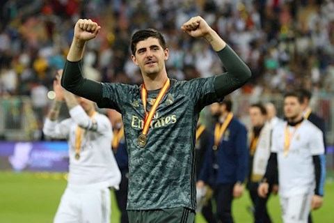 Thủ môn Courtois lần đầu tiên được vinh danh ở Real Madrid hình ảnh