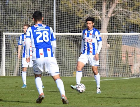 Đoàn Văn Hậu đá 45 phút trong chiến thắng của Heerenveen