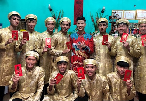 Duy Mạnh làm đám hỏi, Quỳnh Anh hé lộ biệt phủ của gia đình