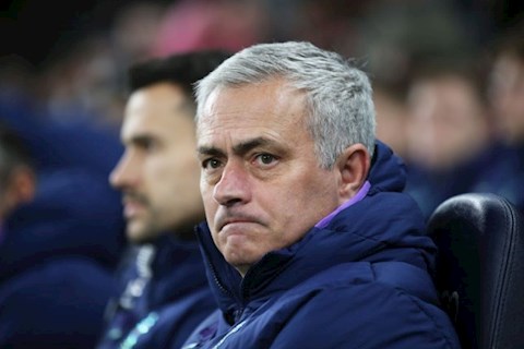 Thẳng tay loại học trò khỏi danh sách đá C1, Mourinho chưa dám báo tin